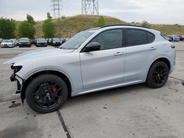  Salvage Alfa Romeo Stelvio