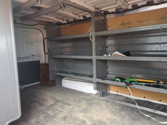 Nissan Nv 2500 S Image 6