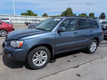  Salvage Toyota Highlander