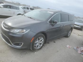  Salvage Chrysler Pacifica