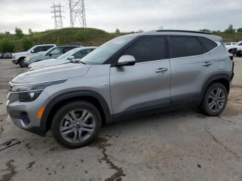 Salvage Kia Seltos