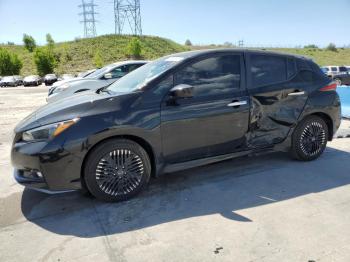 Salvage Nissan LEAF