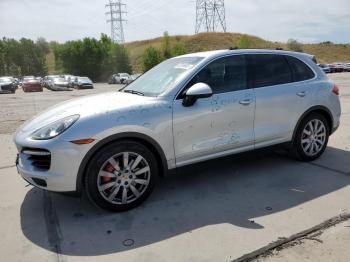  Salvage Porsche Cayenne