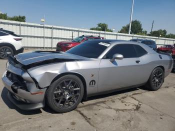  Salvage Dodge Challenger