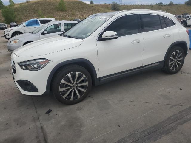  Salvage Mercedes-Benz GLA