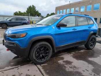  Salvage Jeep Cherokee