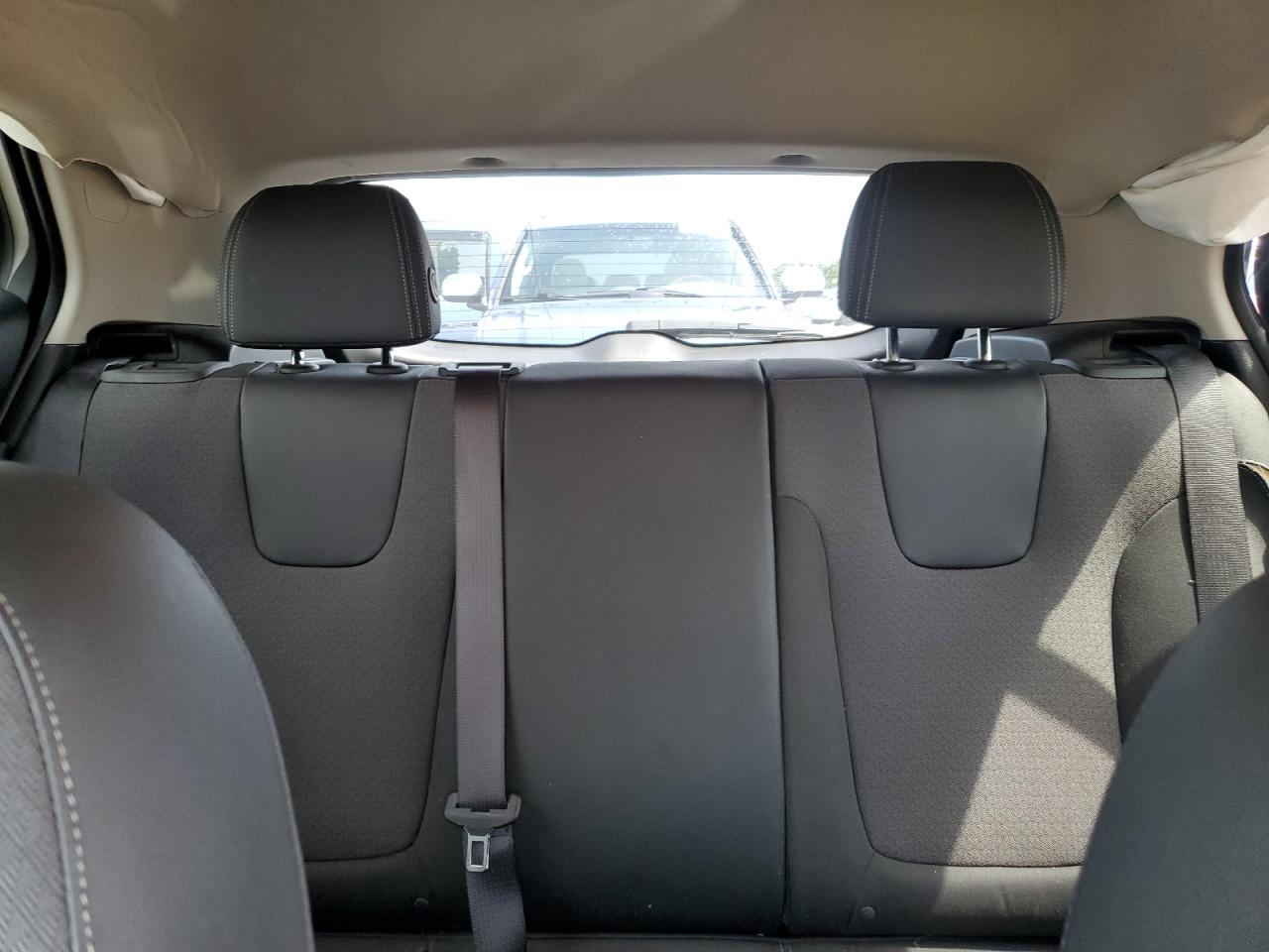 Buick Encore Preferred Image 9