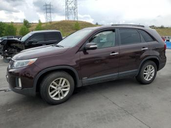  Salvage Kia Sorento