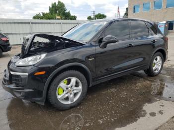  Salvage Porsche Cayenne