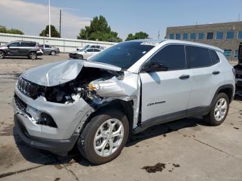  Salvage Jeep Compass