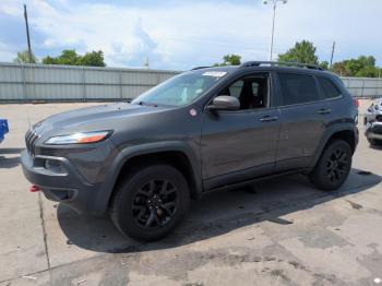  Salvage Jeep Cherokee