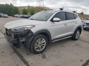  Salvage Hyundai TUCSON