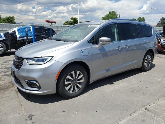  Salvage Chrysler Pacifica