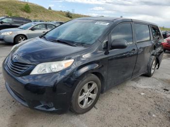  Salvage Toyota Sienna
