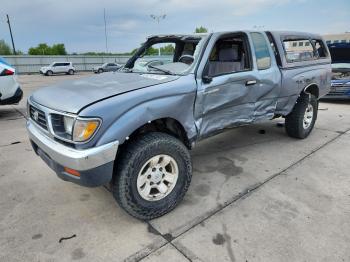  Salvage Toyota Tacoma