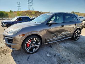  Salvage Porsche Cayenne