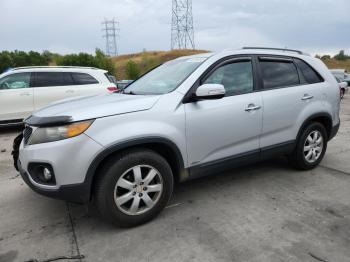  Salvage Kia Sorento