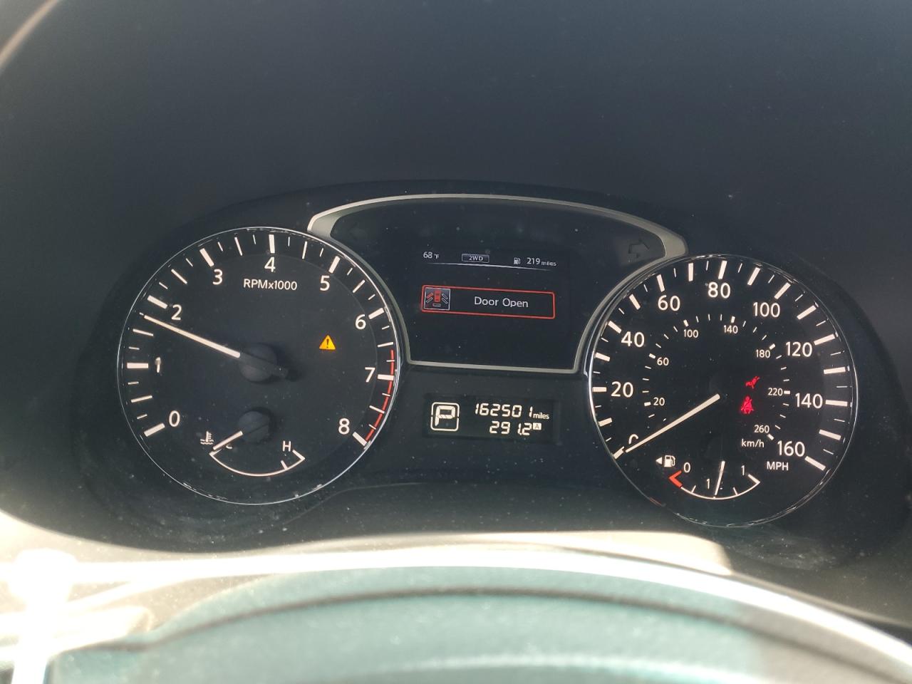 Nissan Pathfinder S Image 10