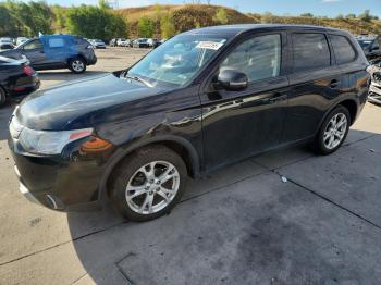  Salvage Mitsubishi Outlander