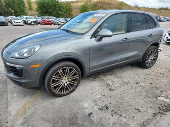  Salvage Porsche Cayenne