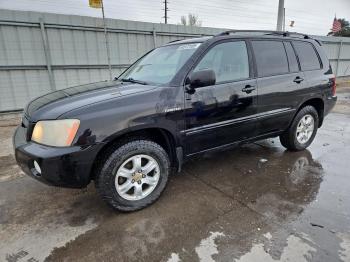  Salvage Toyota Highlander