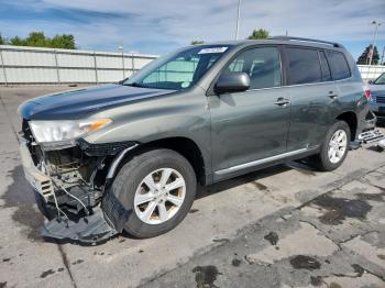  Salvage Toyota Highlander