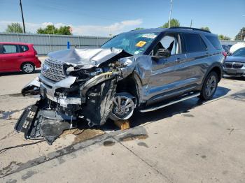  Salvage Ford Explorer