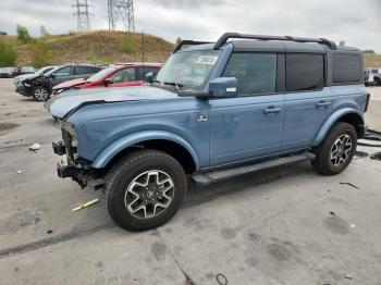  Salvage Ford Bronco