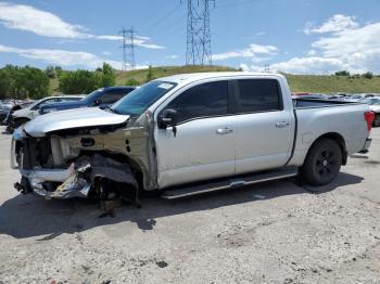  Salvage Nissan Titan