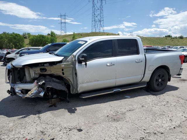  Salvage Nissan Titan