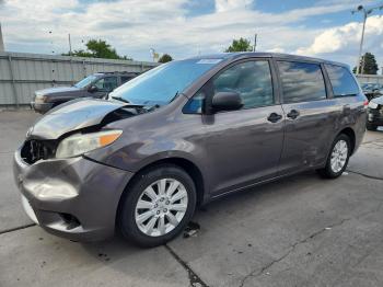  Salvage Toyota Sienna