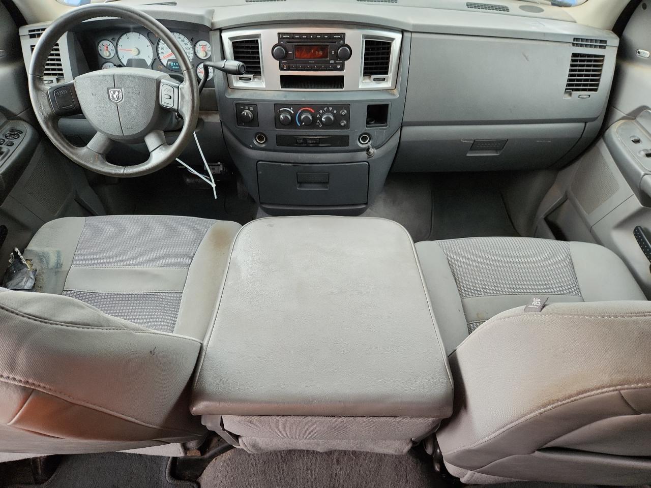 Dodge Ram 3500 Image 3