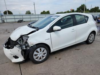  Salvage Toyota Prius
