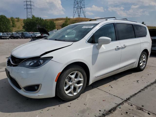  Salvage Chrysler Pacifica