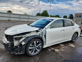  Salvage Nissan Altima