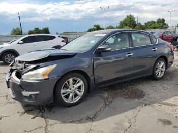  Salvage Nissan Altima