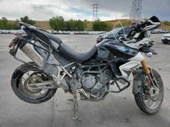  Salvage Triumph Motorcycle Motrcycle