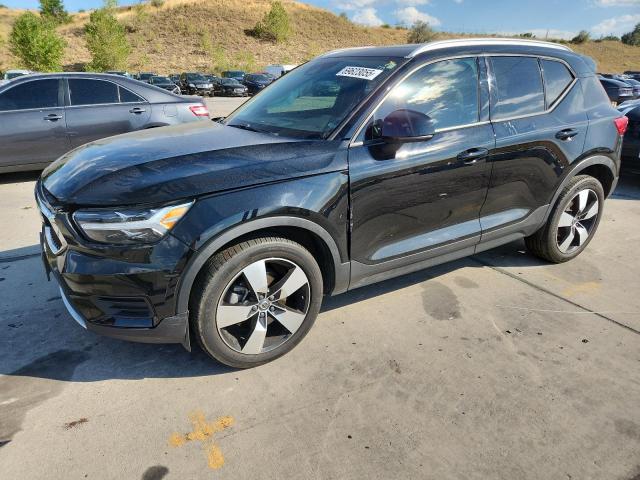  Salvage Volvo XC40