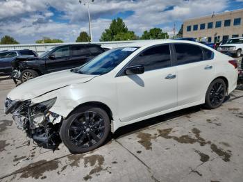  Salvage Nissan Altima