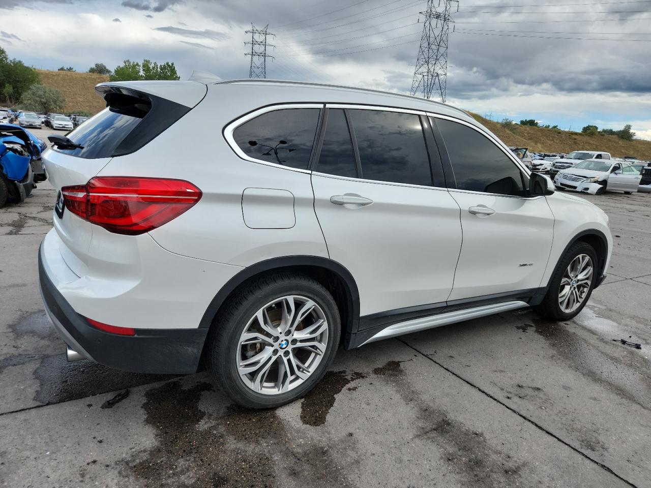 BMW X Series Xdrive28i Image 3