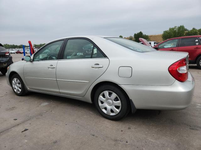 Toyota Camry Le Image 8