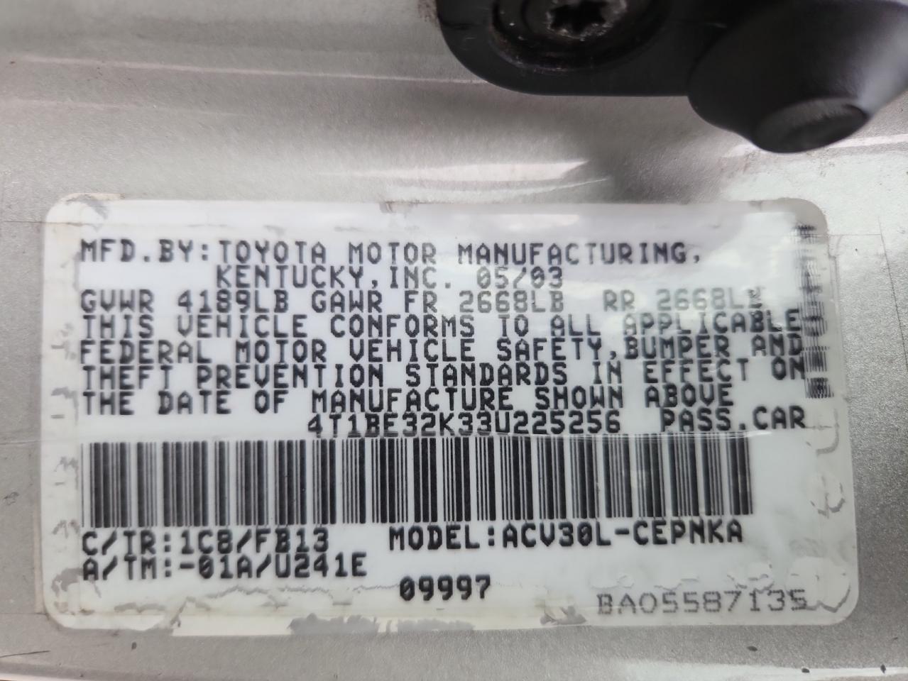 Toyota Camry Le Image 4