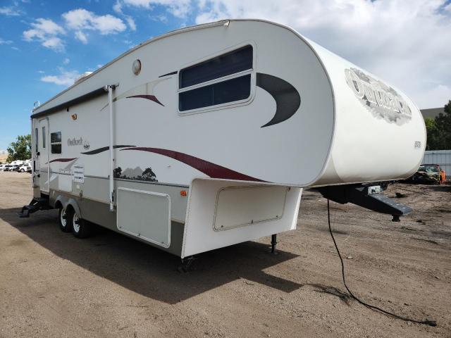  Salvage Keystone Trailer