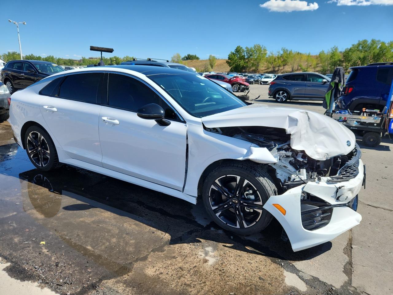 Kia K5 Gt Line Image 2