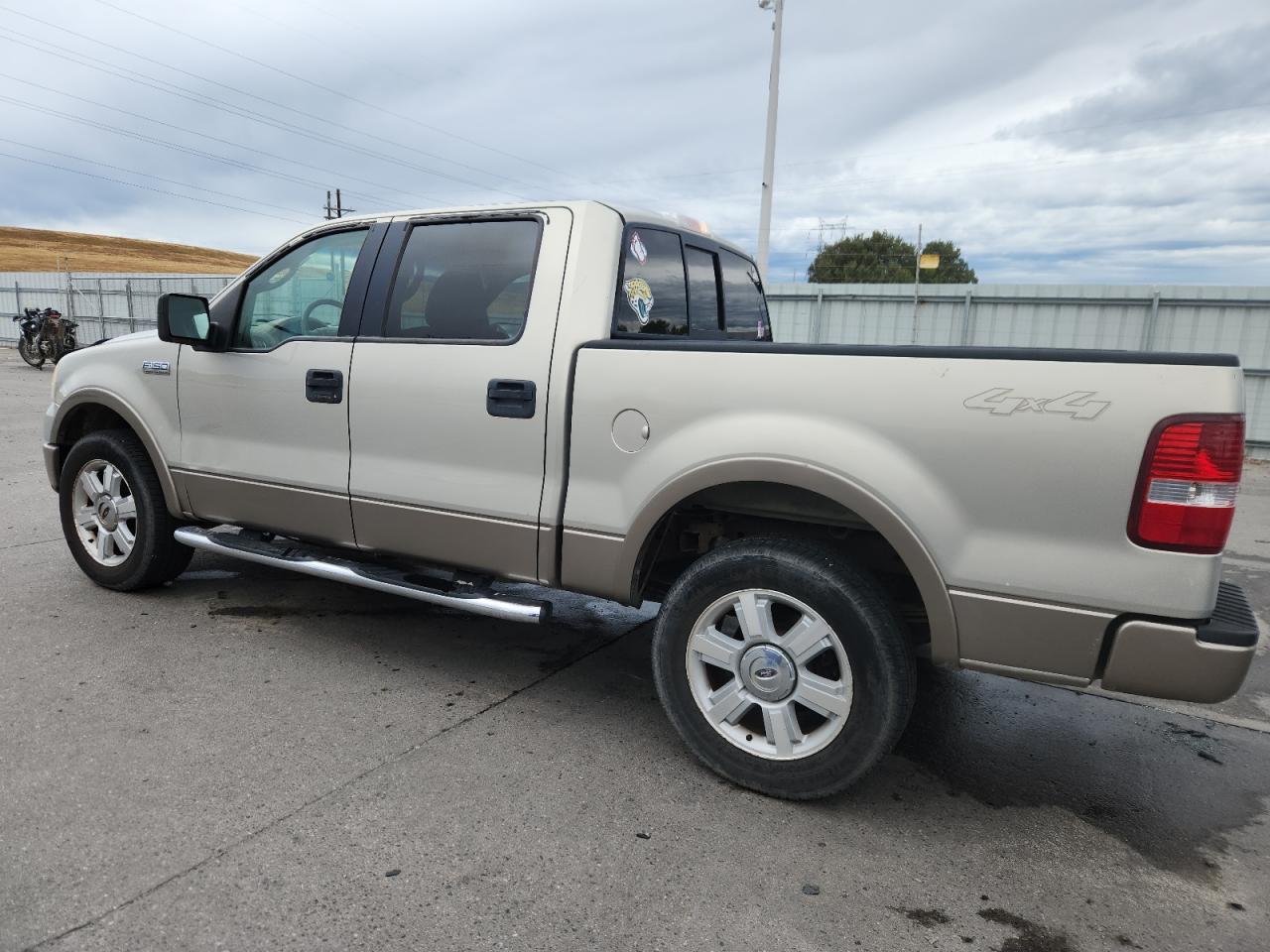 Ford F-150 Supercrew Image 3
