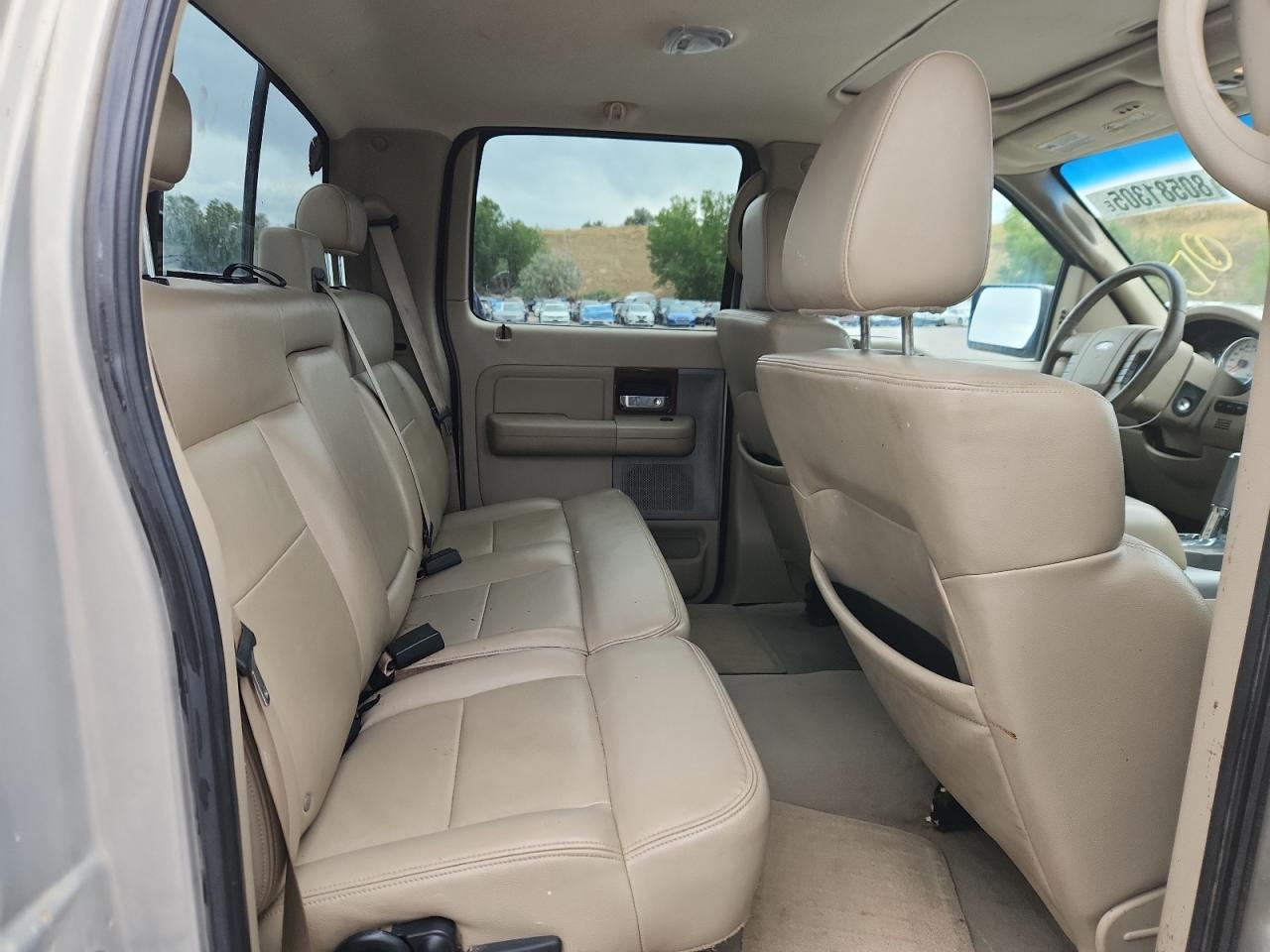 Ford F-150 Supercrew Image 12