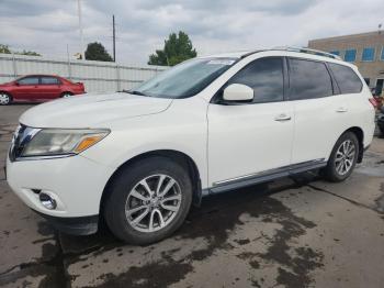  Salvage Nissan Pathfinder