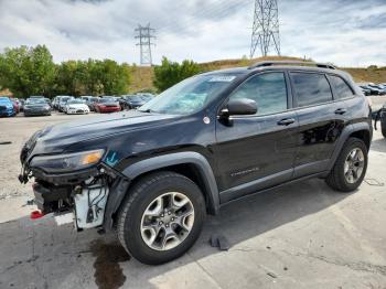 Salvage Jeep Cherokee