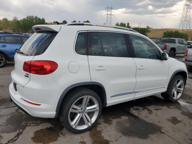 Volkswagen Tiguan S Image 2