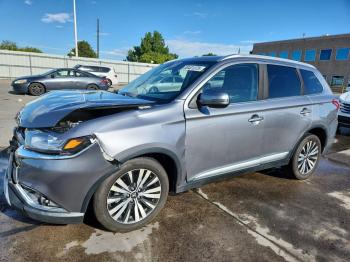  Salvage Mitsubishi Outlander